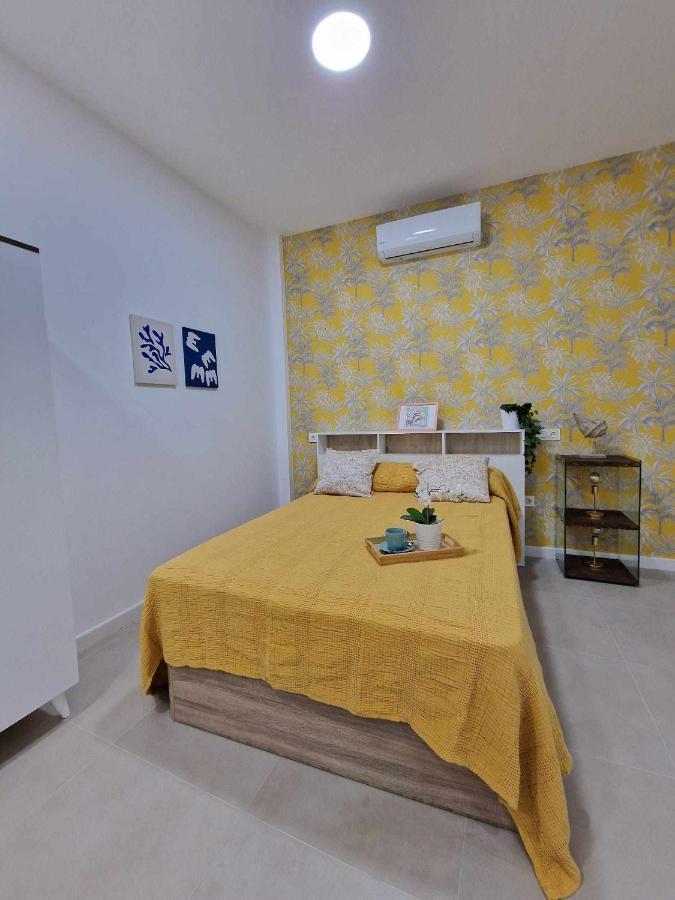 Moderno Apartamento 3 En Calle Marmoles Малага Экстерьер фото