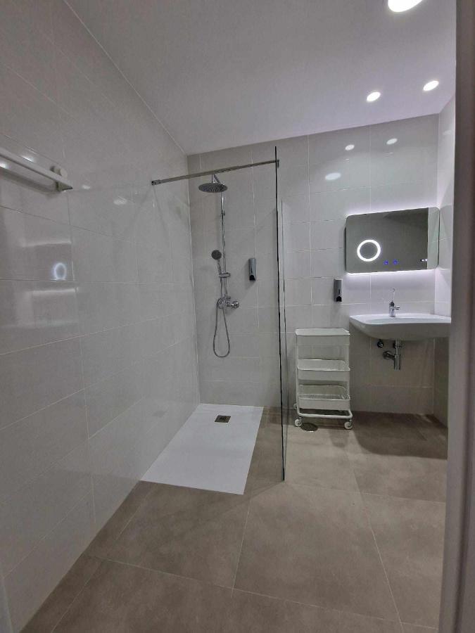 Moderno Apartamento 3 En Calle Marmoles Малага Экстерьер фото